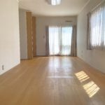 主寝室からベランダへ